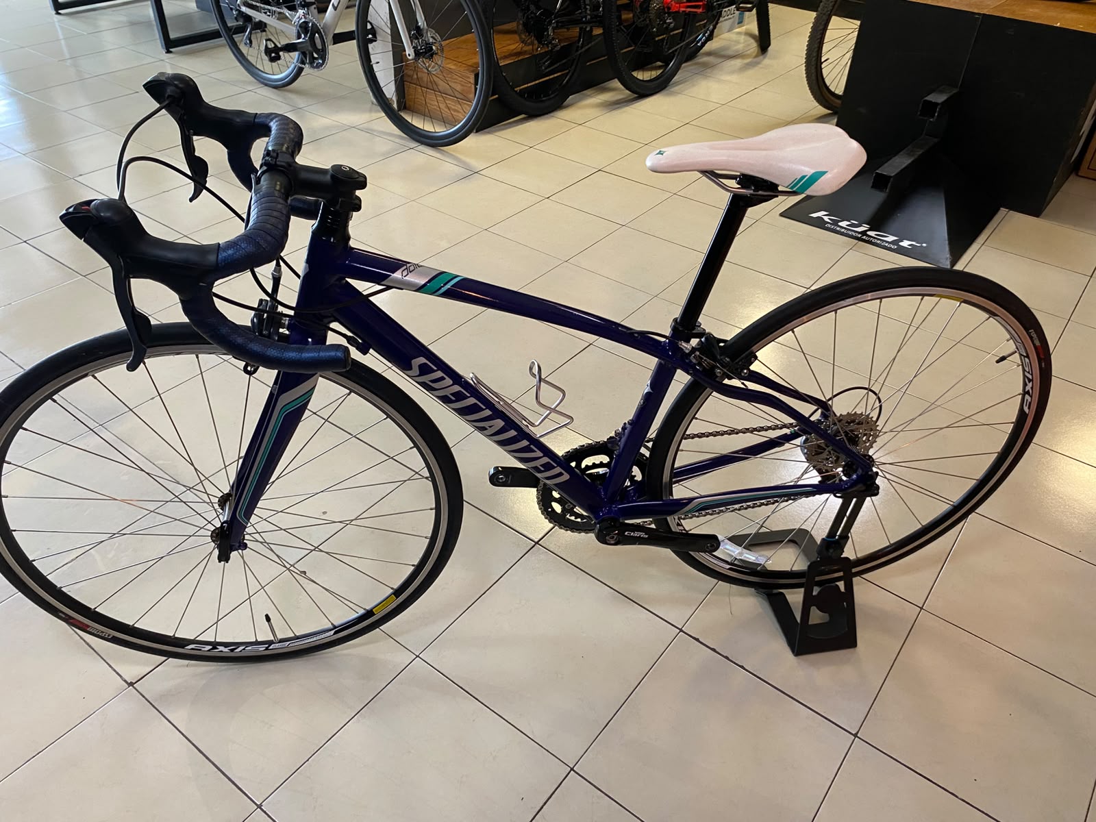 Bicicleta Seminueva de ruta Specialized - Talla XS - Estatura recomendada: 155 cm – 165 cm. (