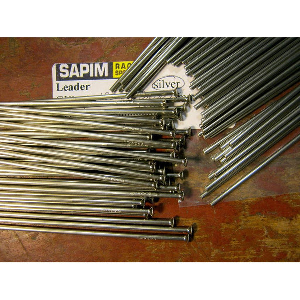 Rayon de vélo Sapim 2/2,3mm en inox à tête coudée avec écrou argent (à Rayon de vélo Sapim 2/2,3mm en inox à tête coudée avec écrou argent (à