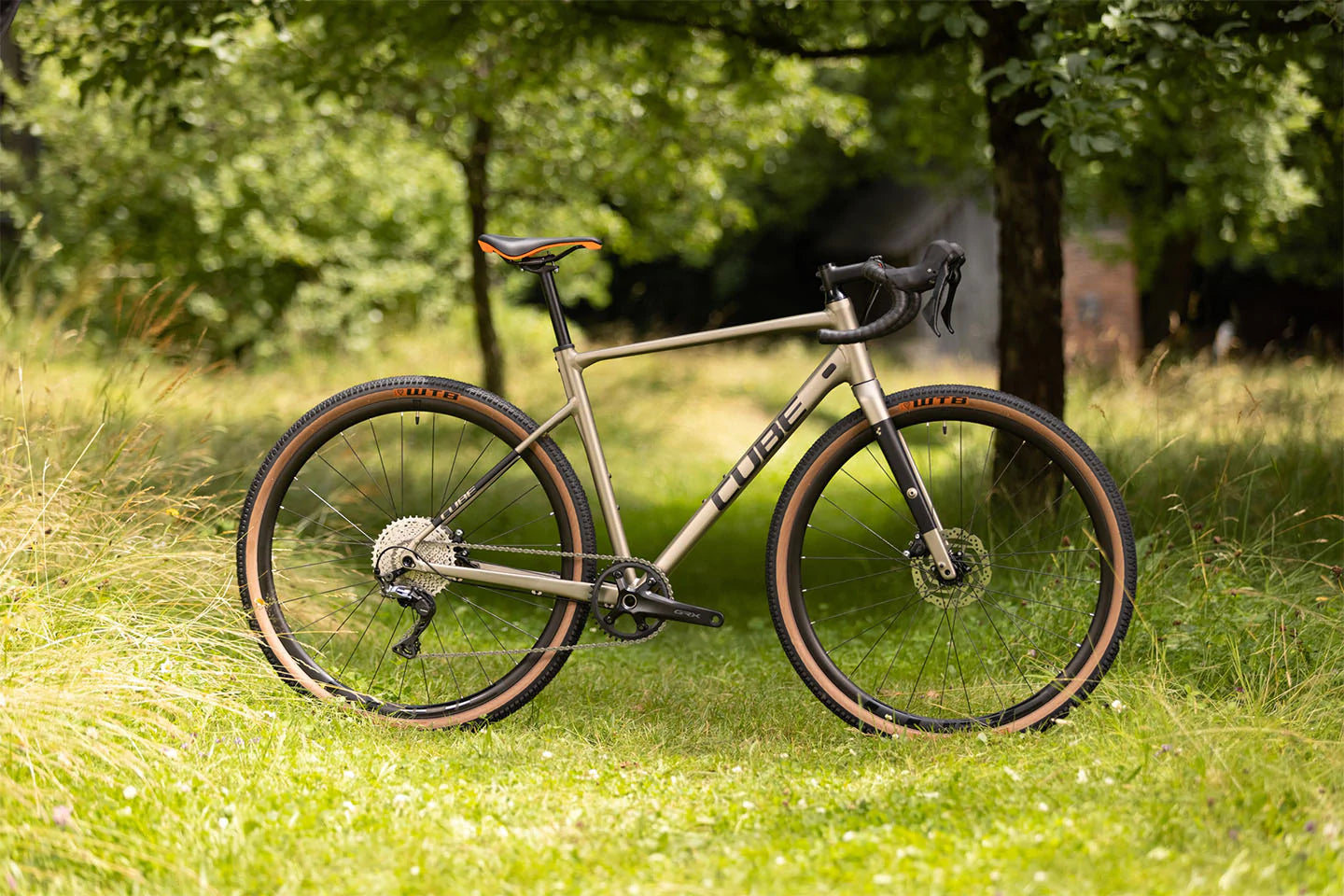 cube gravel e bike 2021